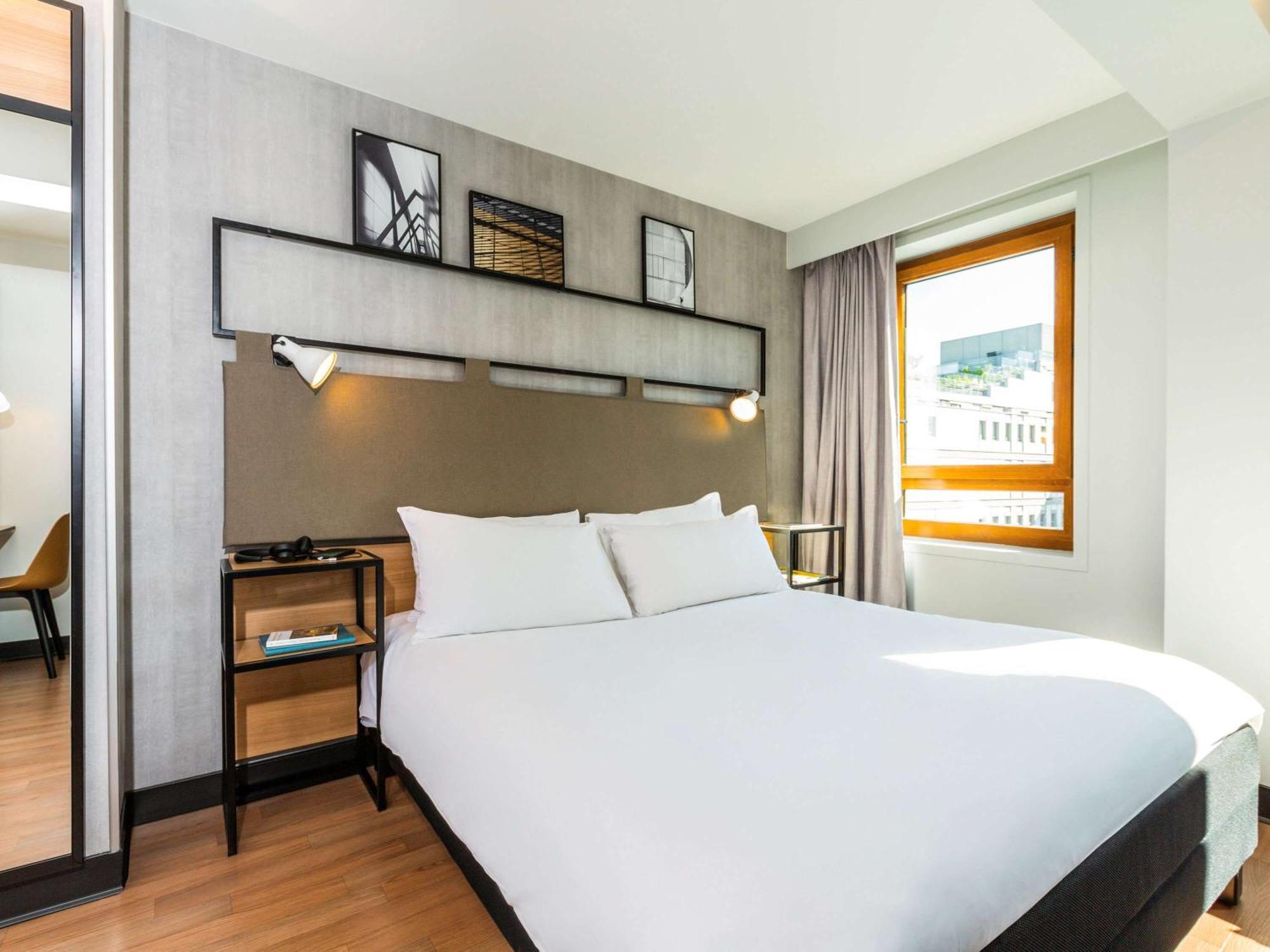 Ibis Paris Bastille Opera Exterior foto